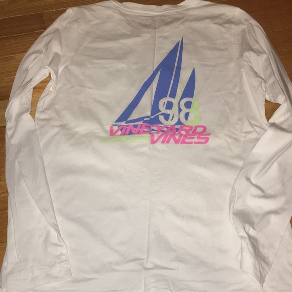 Vineyard Vines Long Sleeve - Picture 2 of 2